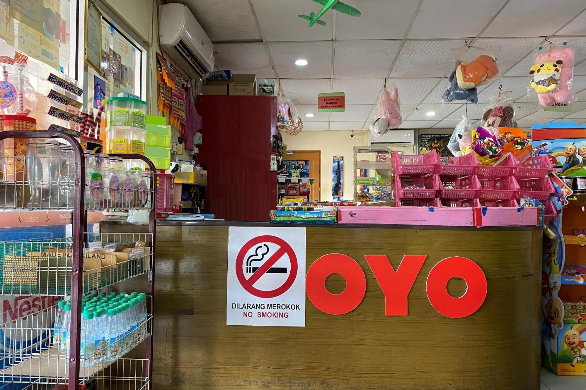 Oyo 90205 Bayu Sintok Motel Чанглун Екстериор снимка