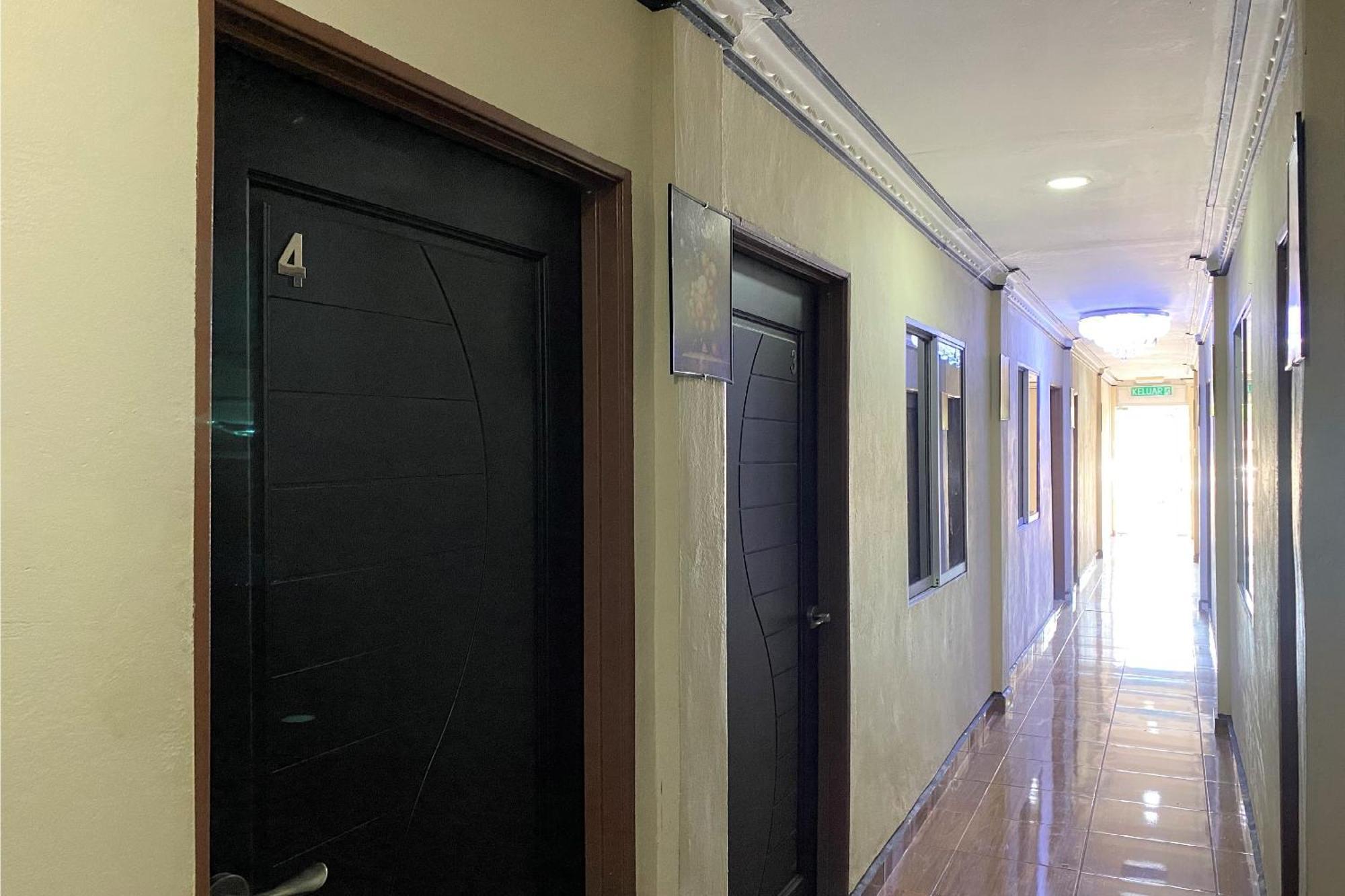 Oyo 90205 Bayu Sintok Motel Чанглун Екстериор снимка