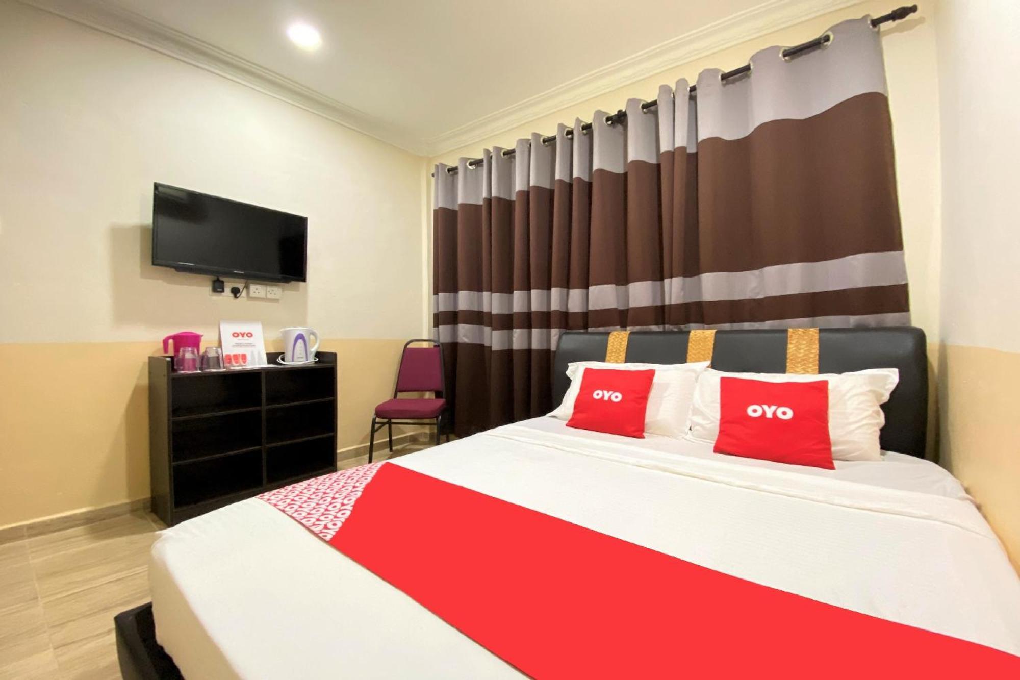 Oyo 90205 Bayu Sintok Motel Чанглун Екстериор снимка